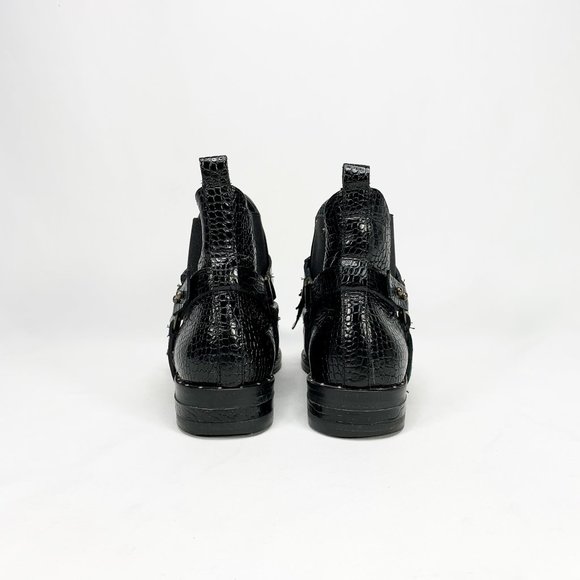 FREDA SALVADOR Croc-Embossed Kiltie Chelsea Boots - Picture 8 of 10